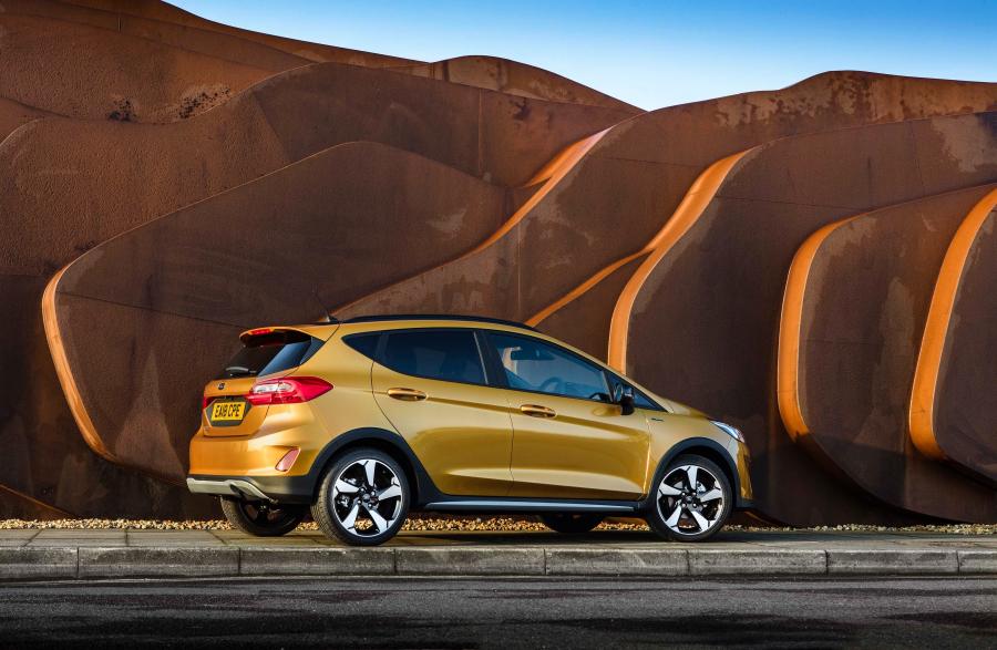  Ford Fiesta Active 2018 года  (UK) (фото 6 из 40)
